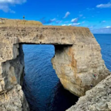 Shared Cauchi Corner House With Roof Pool And Pay Per Use Aircondition Rum i privatbostad