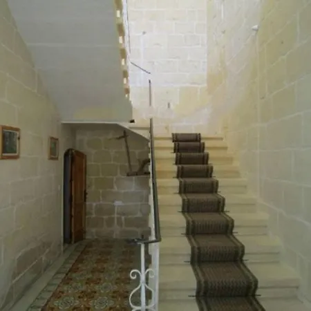 Cauchi Corner House With Roof Pool * Gharb (Gozo)