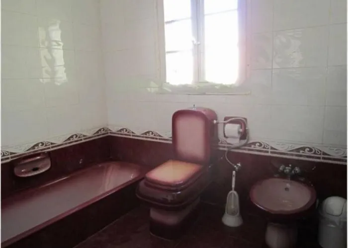 Shared Cauchi Corner House With Roof Pool And Pay Per Use Aircondition Pansiyon